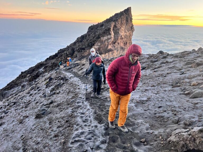 5 Day Mount Meru Trekking